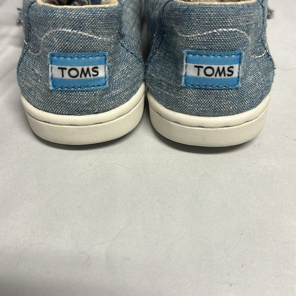Toms - Classic Alpargata canvas shoe with embroidered bee design - Picture 5 of 6